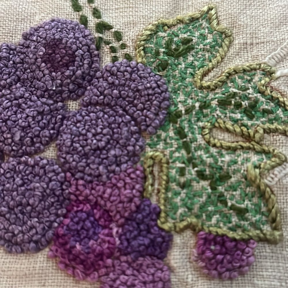 Floral Embroidered Table Runner - Picture 5 of 7